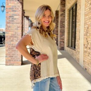 Umgee leopard cream and leopard top medium